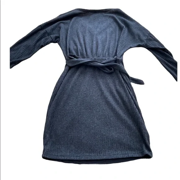 ✨Lulus Zariah Charcoal Grey Ribbed Knit Bodycon Sweater Dress NWOT Medium - Picture 4 of 6